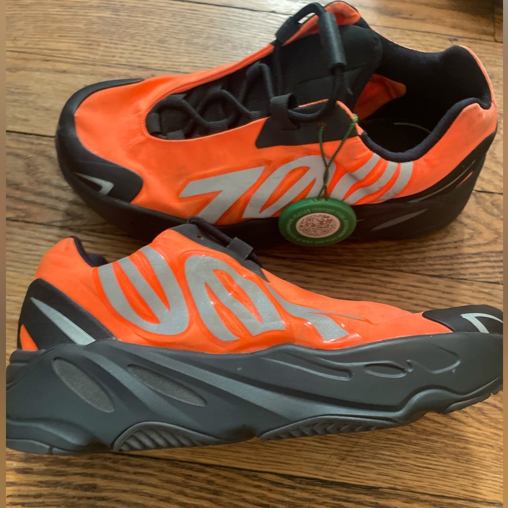 Yeezys 700 kids